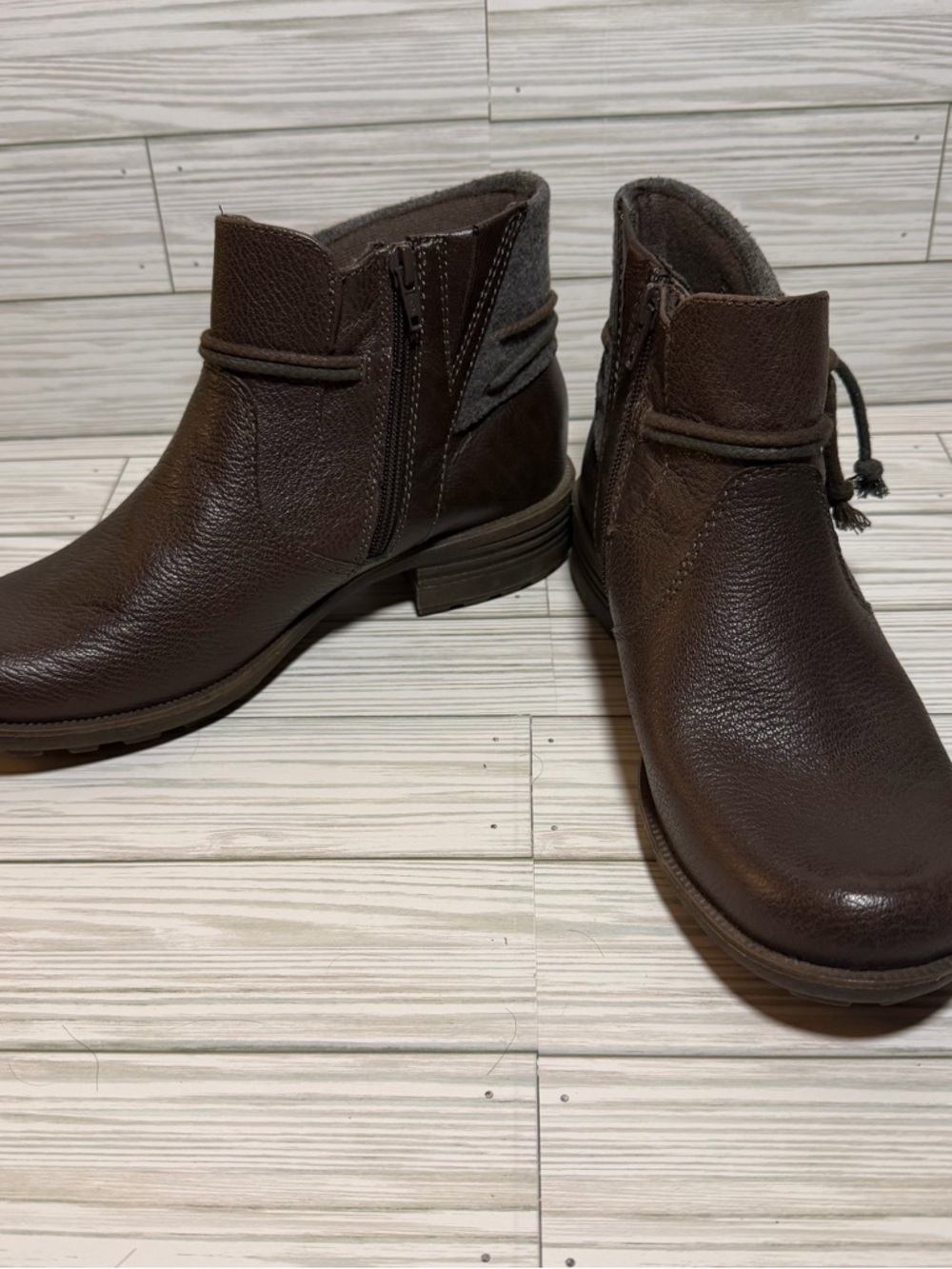 Earth Origins Priya Ankle Boots Womens 9M Brown Leather Comfort Side Zip